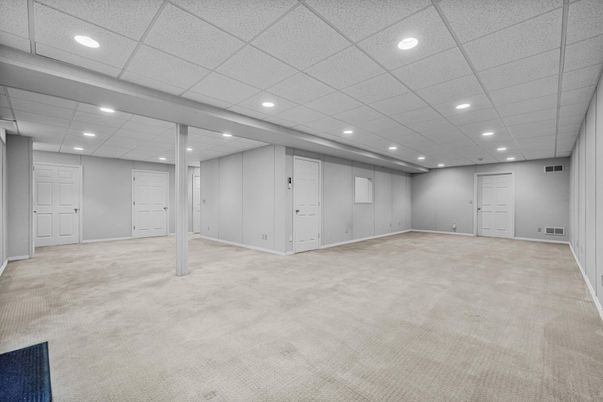 Empty room, Interior, Recessed Lighting