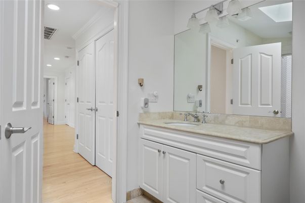 Bathroom, Interior, Recessed Lighting, Wood Texture Flooring