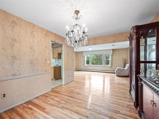 Chandelier, Empty room, Interior, Wood Texture Flooring