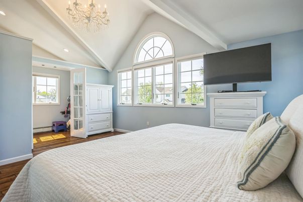 Bedroom, Chandelier, Interior, Recessed Lighting, Wood Texture Flooring