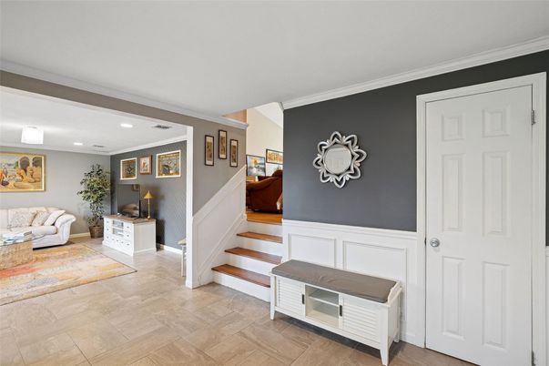 Interior, Recessed Lighting, Wood Texture Flooring