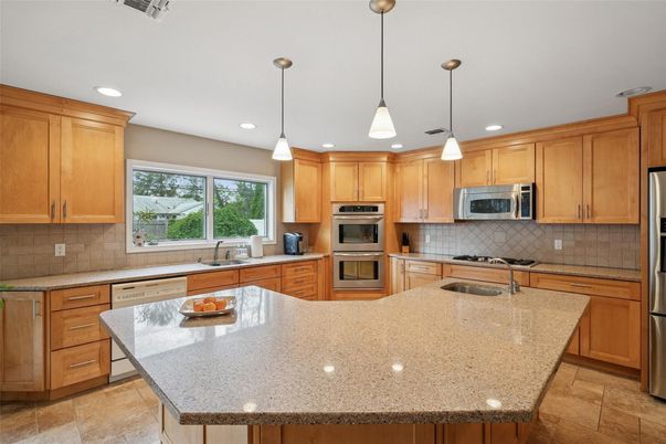 Interior, Kitchen, Pendant Lights, Recessed Lighting, Stainless Steel Appliances