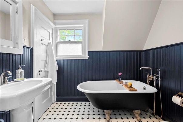Bathroom, Free Standing Baths, Interior