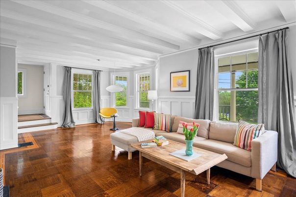 Interior, Living room, Pendant Lights, Wood Texture Flooring