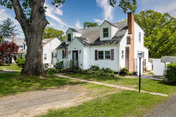 Exterior, Facade, Brick Facade, Cape Cod
