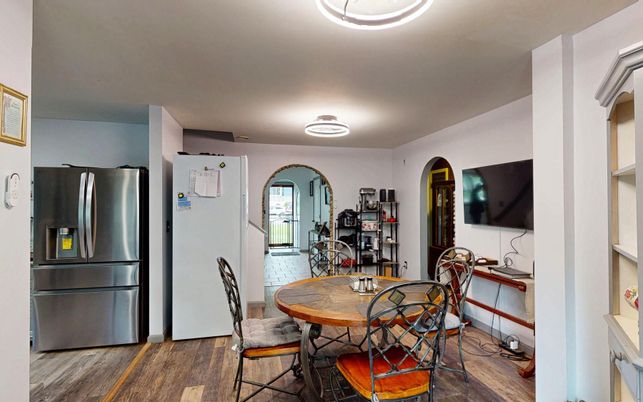 Dining room, Interior, Kitchen, Stainless Steel Appliances, Wood Texture Flooring