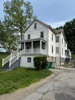 Exterior, Facade, Queen Anne Victorian