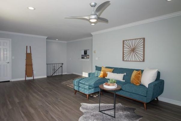 Interior, Living room, Recessed Lighting, Wood Texture Flooring