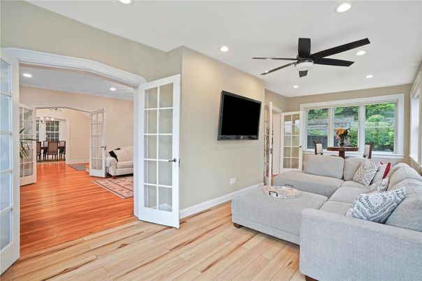 Dining room, Interior, Living room, Recessed Lighting, Wood Texture Flooring