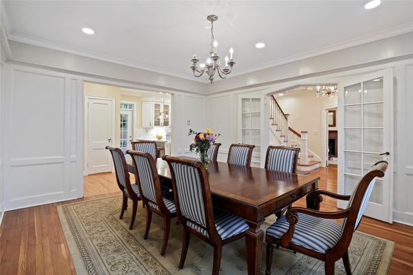 Chandelier, Dining room, Interior, Recessed Lighting, Wood Texture Flooring