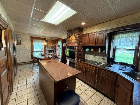 Dining room, Interior, Kitchen, Pendant Lights, Recessed Lighting