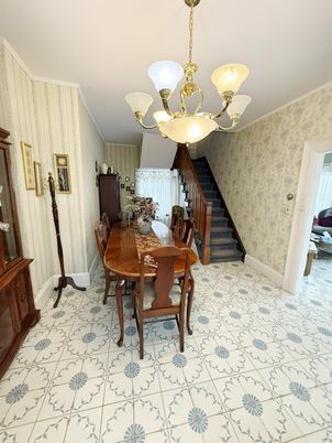 Chandelier, Dining room, Interior