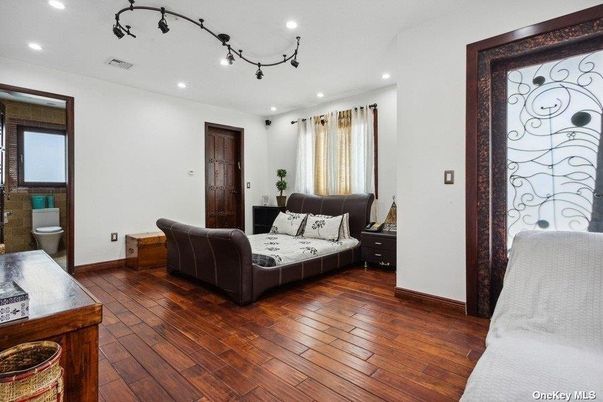Bathroom, Bedroom, Interior, Recessed Lighting, Wood Texture Flooring