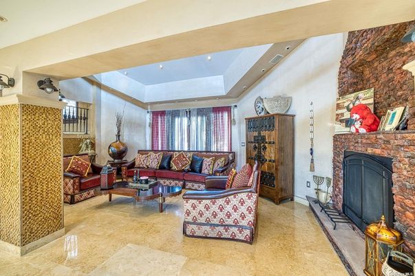 Fireplace, Interior, Living room, Recessed Lighting