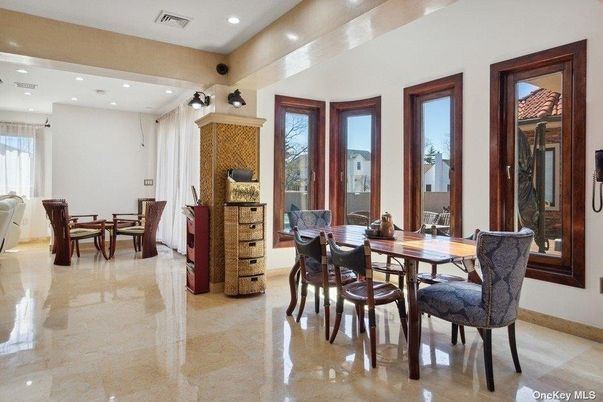 Dining room, Interior, Recessed Lighting