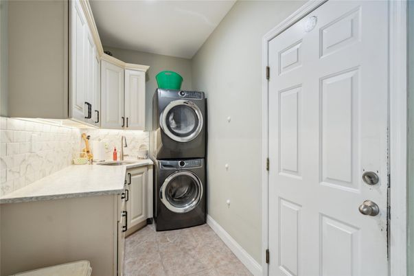 Interior, Utility Closets, Washer