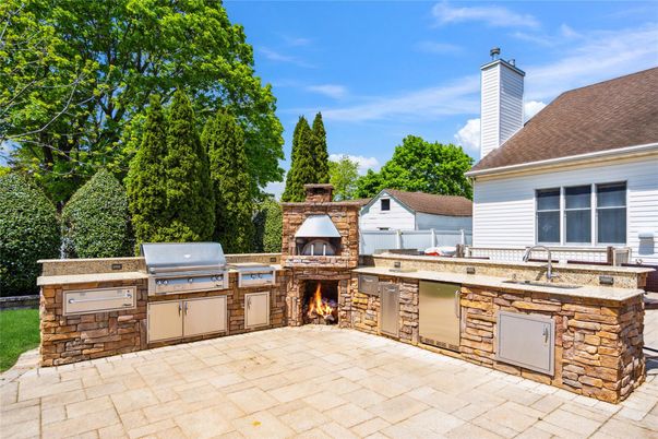 Exterior, Fireplace