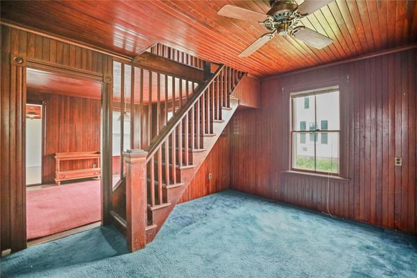 Empty room, Interior, Wooden Ceilings, Wooden Walls
