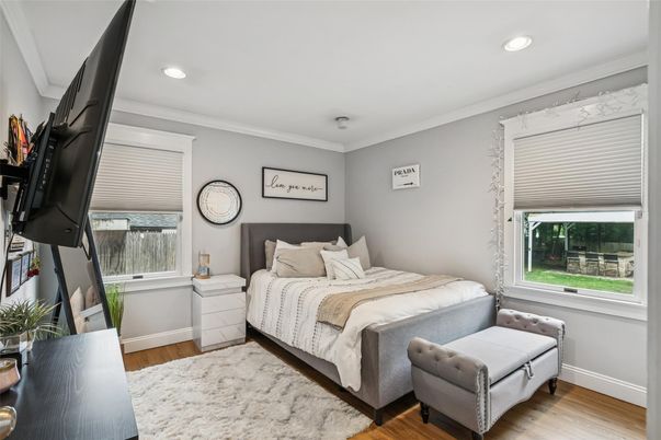 Bedroom, Interior, Recessed Lighting, Wood Texture Flooring