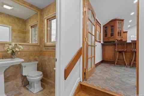 Bathroom, Interior, Recessed Lighting