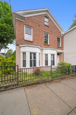 Exterior, Facade, Brick Facade, Rowhouse
