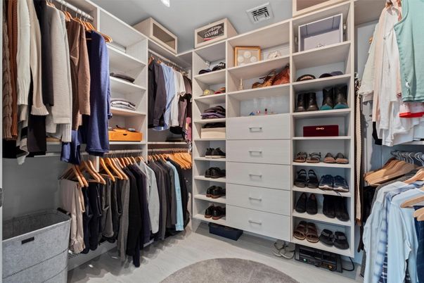 Interior, Walk-in Closets
