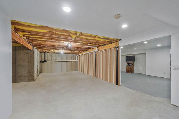 Interior, Recessed Lighting, Wooden Beams
