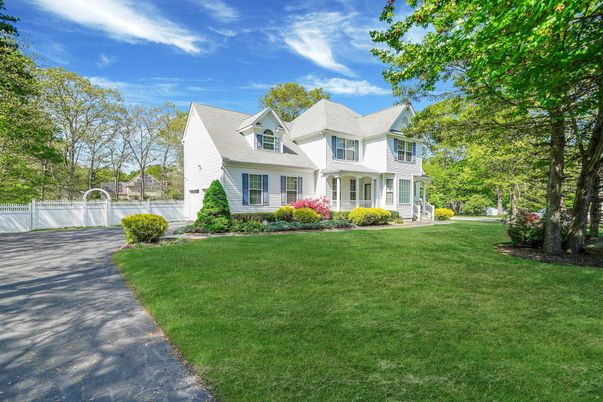 Backyard, Exterior, Facade, Farmhouse