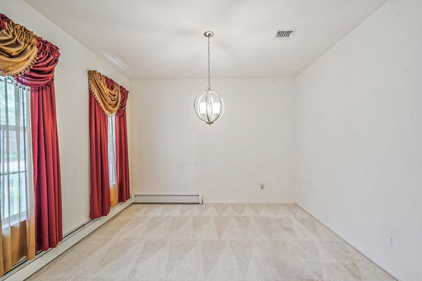 Empty room, Interior, Pendant Lights