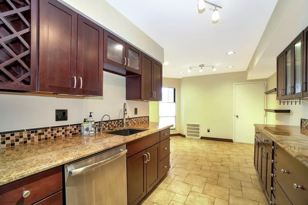Interior, Kitchen, Recessed Lighting