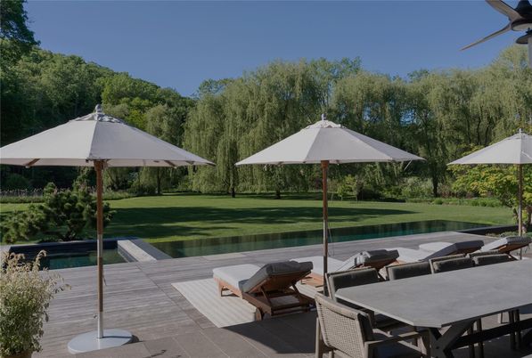 Exterior, Pool, Water