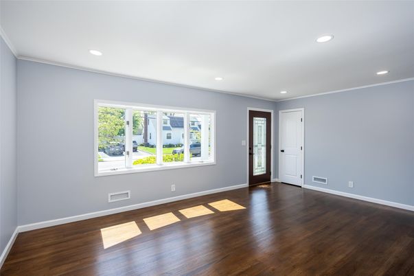 Empty room, Interior, Recessed Lighting, Wood Texture Flooring