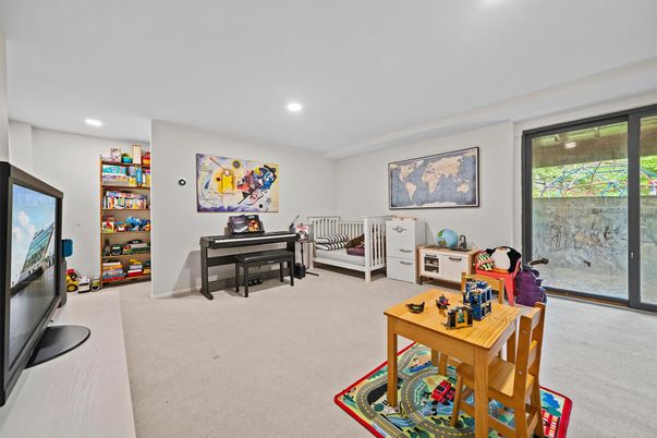 Interior, Piano, Recessed Lighting
