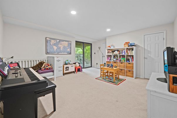 Interior, Piano, Recessed Lighting