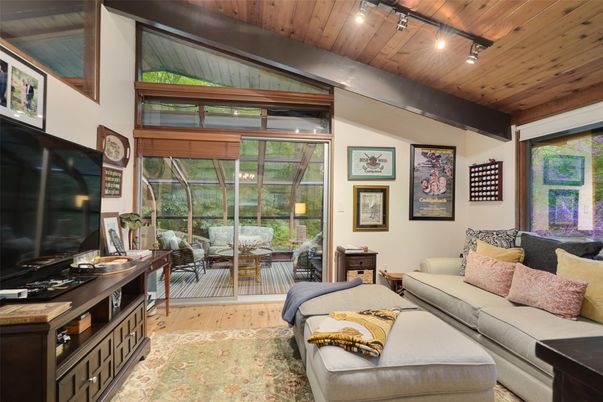 Dining room, Interior, Living room, Wooden Beams, Wooden Ceilings, Wood Texture Flooring