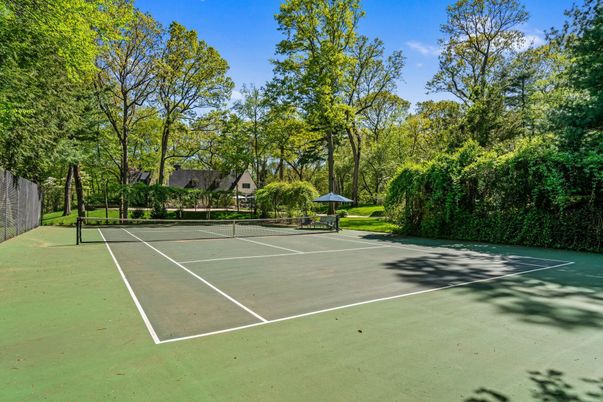 Exterior, Tennis Courts