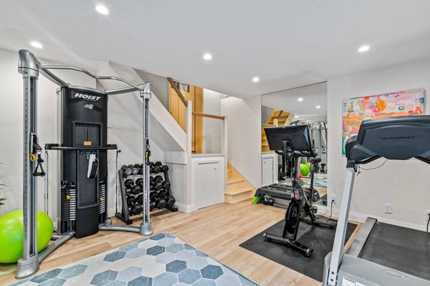 Fitness Equipment, Interior, Recessed Lighting, Wood Texture Flooring