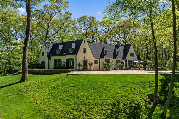 Backyard, Exterior, Facade, French Provincial