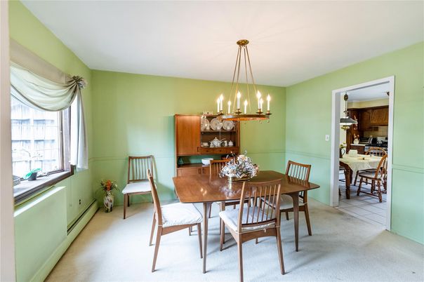 Chandelier, Dining room, Interior, Pendant Lights