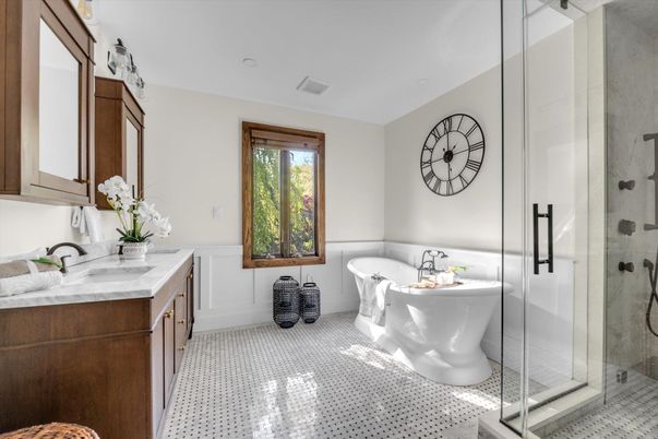 Bathroom, Free Standing Baths, Glass Shower, Interior