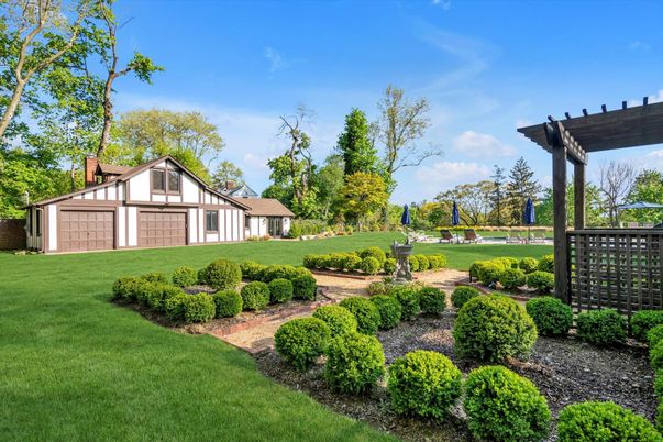 Backyard, Detached Garage, Exterior