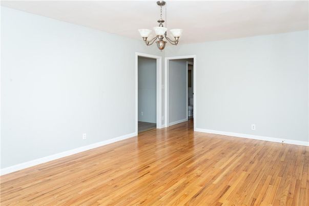 Chandelier, Empty room, Interior, Wood Texture Flooring