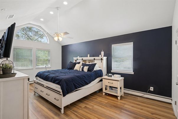 Bedroom, Interior, Recessed Lighting, Wood Texture Flooring