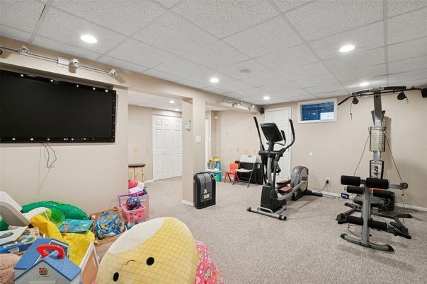 Fitness Equipment, Interior, Recessed Lighting