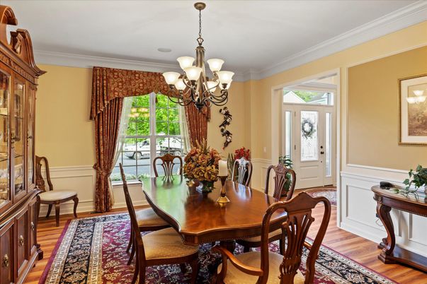 Chandelier, Dining room, Interior, Wood Texture Flooring