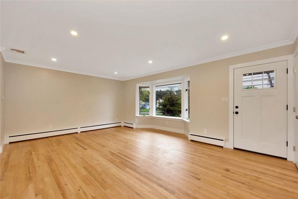 Empty room, Interior, Recessed Lighting, Wood Texture Flooring