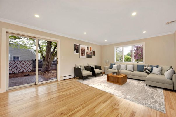 Interior, Living room, Recessed Lighting, Wood Texture Flooring