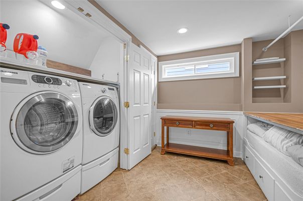 Interior, Recessed Lighting, Washer