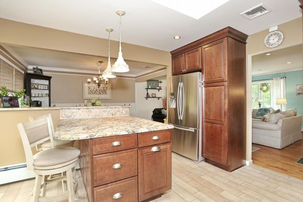 Interior, Kitchen, Living room, Pendant Lights, Recessed Lighting, Stainless Steel Appliances, Wood Texture Flooring