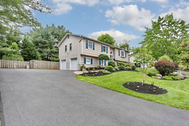 Attached, Backyard, Exterior, Facade, Rowhouse